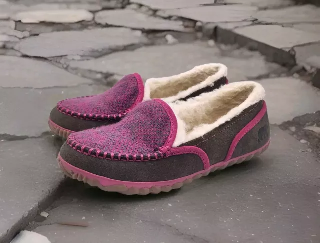 SOREL TREMBLANT BLANKET Slippers Women s Size 7 Sherpa Suede Moc Toe Purple Gray 31.99 PicClick