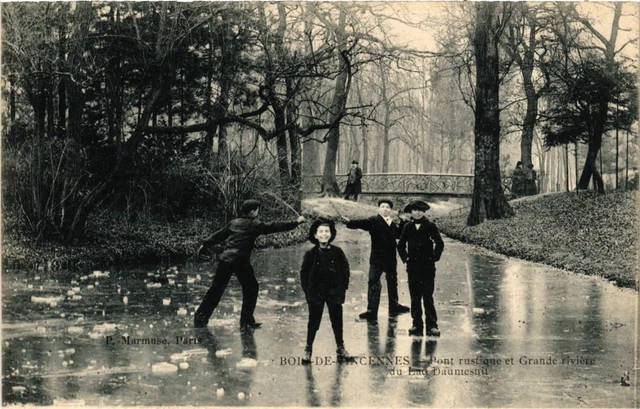 CPA PARIS 12th Bois de VINCENNES Rustic Bridge and Grande Riviere (672684)