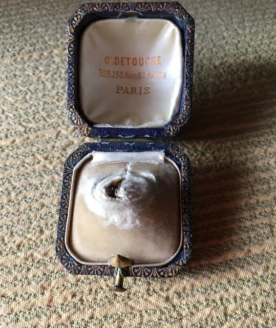 Écrin à Bijou Ancien Mazaudier - Châtelaine Couronne, Rue St Honoré Paris XIXe
