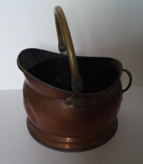 Vintage copper Coal Bucket/Scuttle With Folding Handle