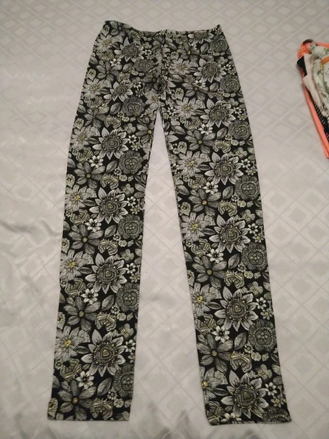 Small 5 Piece Bundle Of Girls Clothes Age  13-14 Years 6