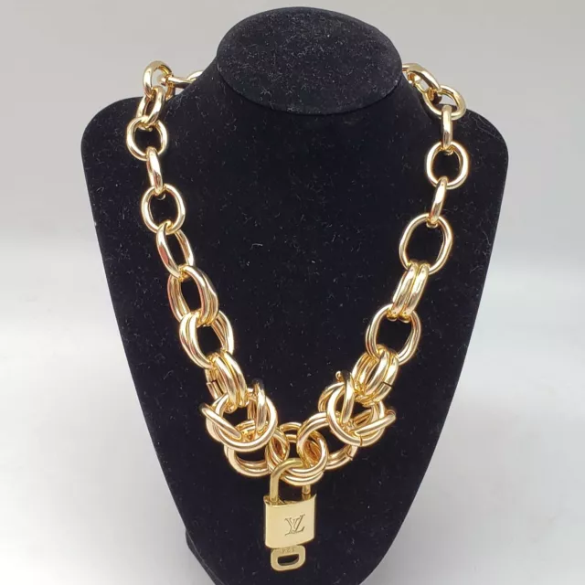 100% Auth Louis Vuitton Lock and Key Gold Color w/Gold Plated Chain Necklace #2