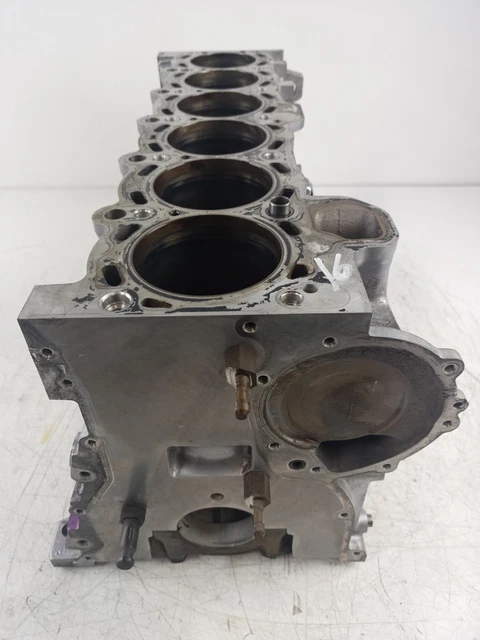 Bloc-moteur BMW E46 325i 330i M52 M54 B25 B28 B30 - Référence 7781520A - Origine Allemagne