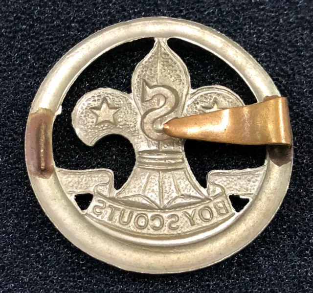 1950's UNITED KINGDOM (UK) / BRITISH SCOUTS - SENIOR SCOUT (SS) METAL HAT BADGE 2