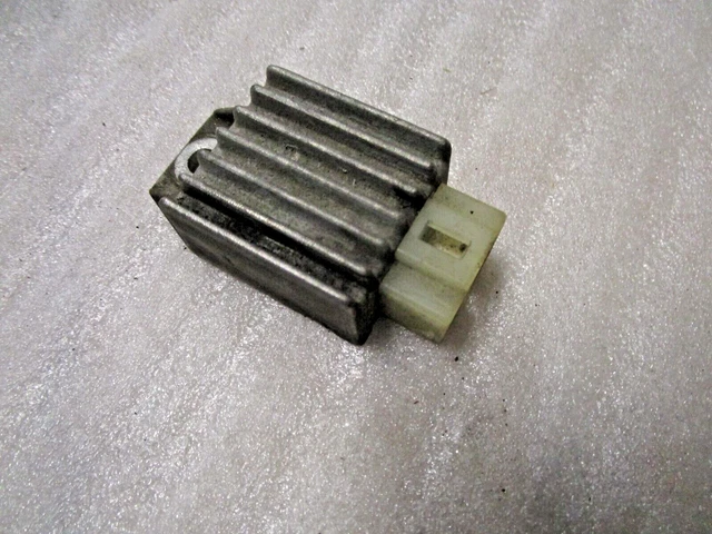 Er. Peugeot Zenith 50 Tensione Regolatore di Carica Alternatore Regolatore