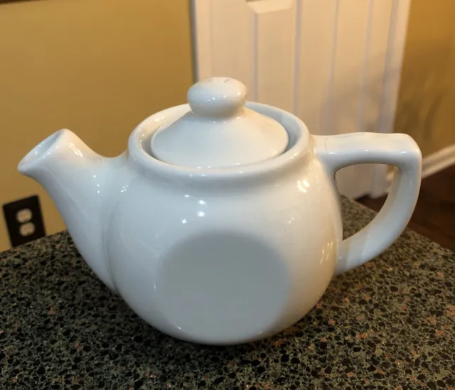 Beautiful Tea Pot BTC Henn Pottery White USA Pottery