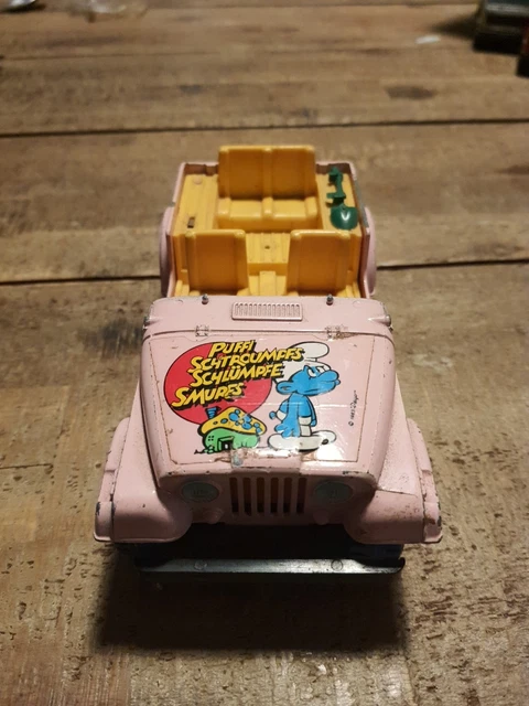 Jouet Vintage Voiture Des Schtroumpfs (Smurfs) à L'échelle 1/24 - Occasion - Années 80/90 ?