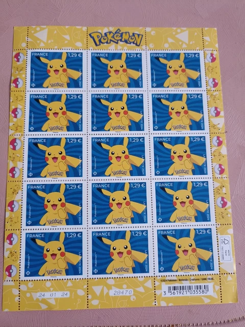 Lot 16380 - Lot de 25 Feuillets avec bords de feuille illustrés | Avril