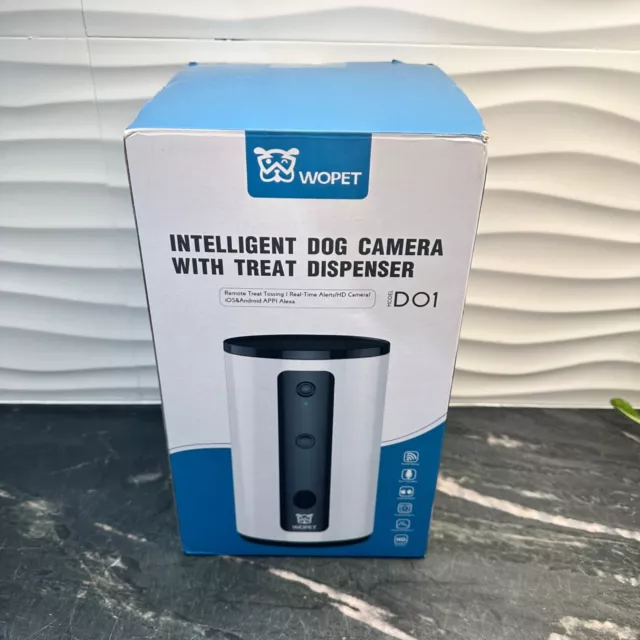 Cámara inteligente para perro Wopet con dispensador de golosinas modelo D01 CAJA ABIERTA