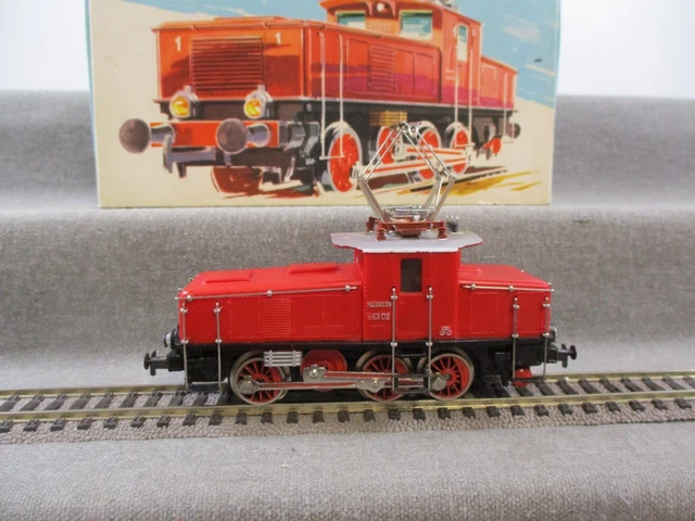 Märklin H0, Handlauf v. E-Lok E6302, CE800, 3001, 3002, in Stuttgart