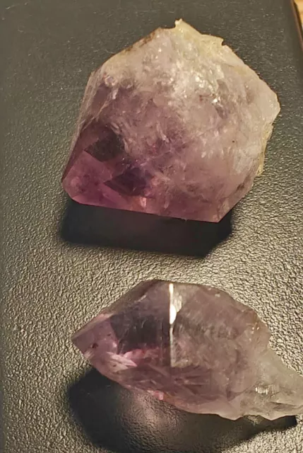 2 Amethyst Spitzen ungeschliffen