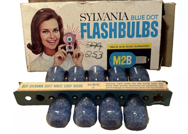 Vintage Sylvania M2B Blue Dot Flashbulbs 9 Unused Flash Bulbs New Old Stock