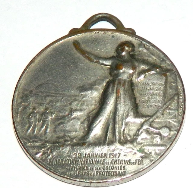 Médaille SNCF 1917 - Fédération Nationale Des Travailleurs Des Chemins De Fer - Bronze Argenté