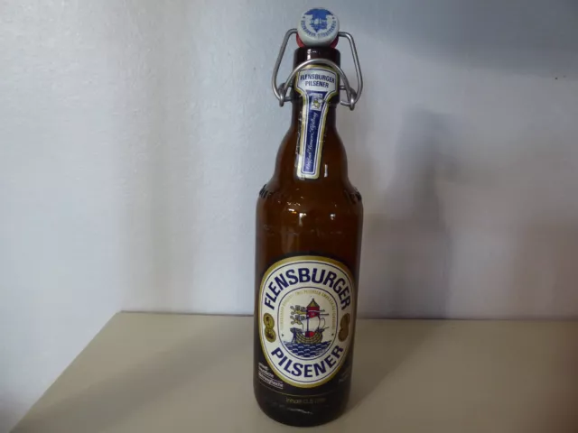 BOUTEILLE vide BIERE FLENSBURGER PILSENER