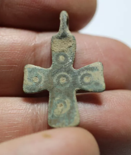 Zurqieh - Ad13951- Ancient Byzantine. Jordan. Bronze Cross. 800 - 1000 A.d