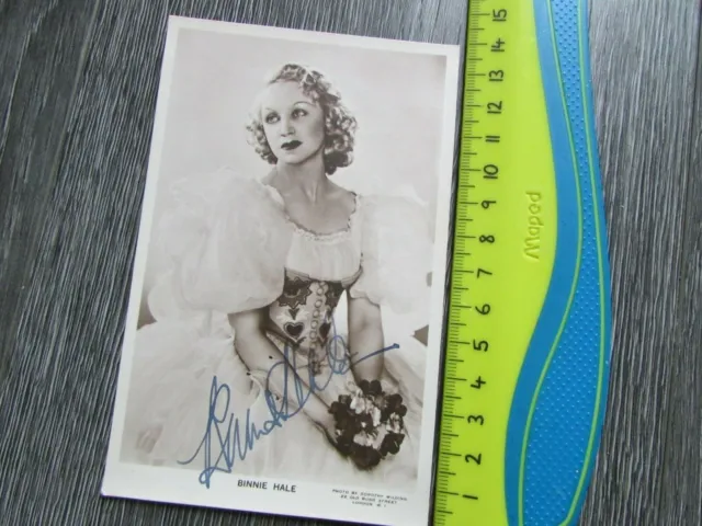 Binnie Hale English Actress & Singer Original Hand Signed Postcard 4