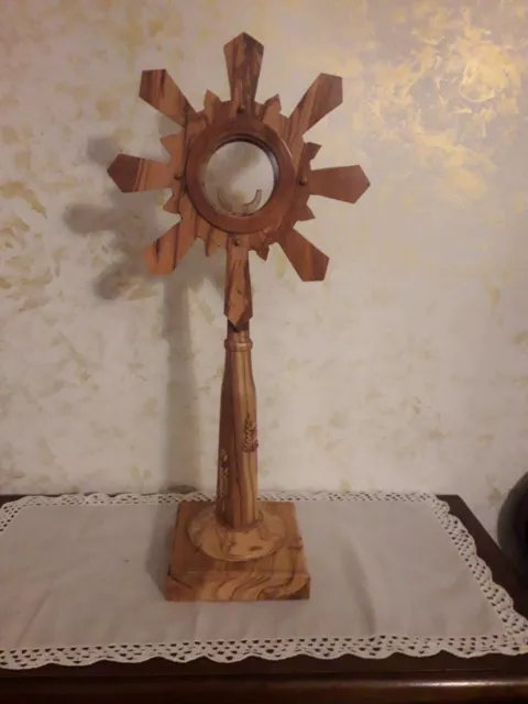 Ostensorio per Santa Messa in legno di ulivo fatto a mano artigianale