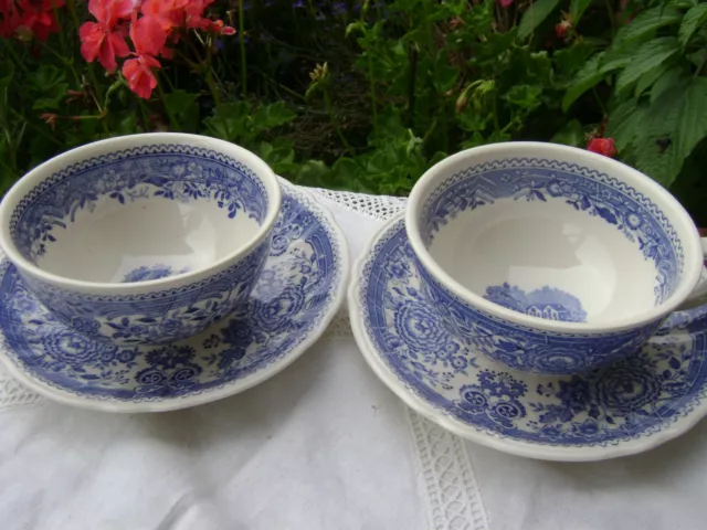 2 tasses à café villeroy et Boch Burgenland faïence bleu et blanc