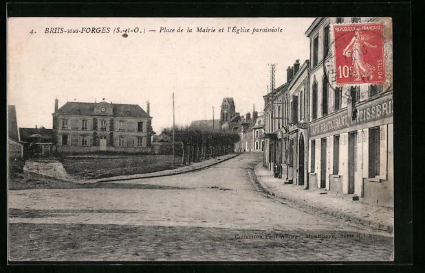CPA Briis-sous-Forges, Place de la Mairie et l´Èglise paroissiale