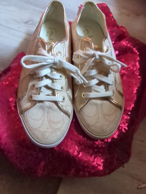 Coach Dee Women's Signature Logo Fashion Sneaker-Size 8.5B