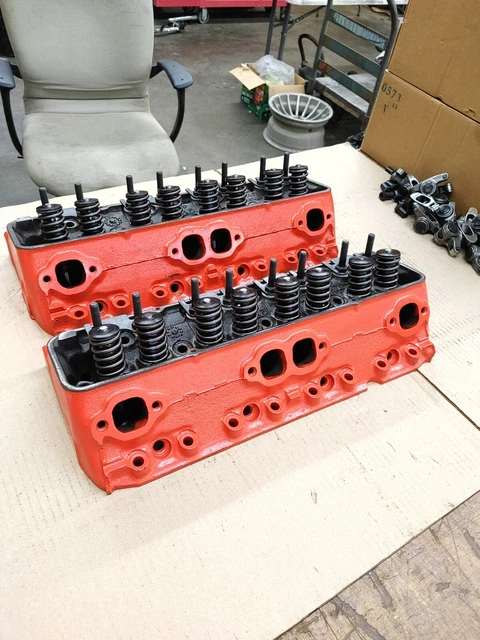 1965 66 Small Block Chevy SBC 327 Hump Heads 3782461 461, HI PERF. 2.02/1.60