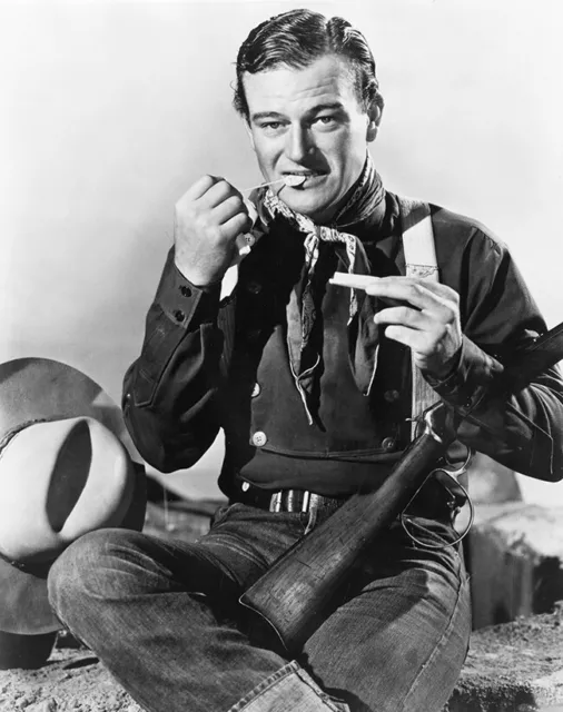 John Wayne - Stagecoach (1939) - 8 1/2 X 11