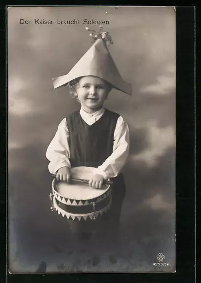 Ansichtskarte Kind mit Papierhut und Trommel 1912