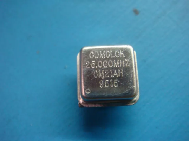 (5) COMCLOK CM21AH-25.000 25 MHz 5V 8 PIN  HCMOS CRYSTAL CLOCK OSCILLATOR