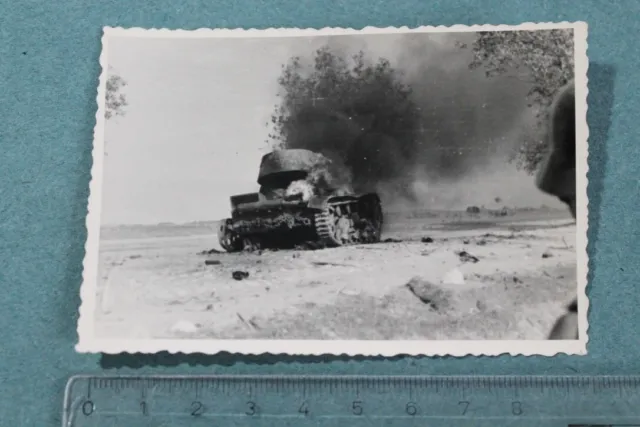 Foto Photo 45410 Panzer tank Russland Russia 1941 Grodno Feuer combat burning