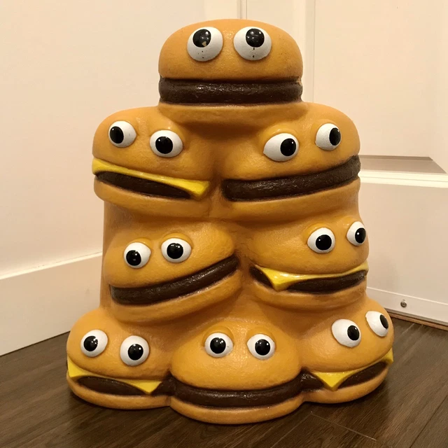 VINTAGE MCDONALDS RESTAURANT Playland CHEESEBURGER BURGER Seat