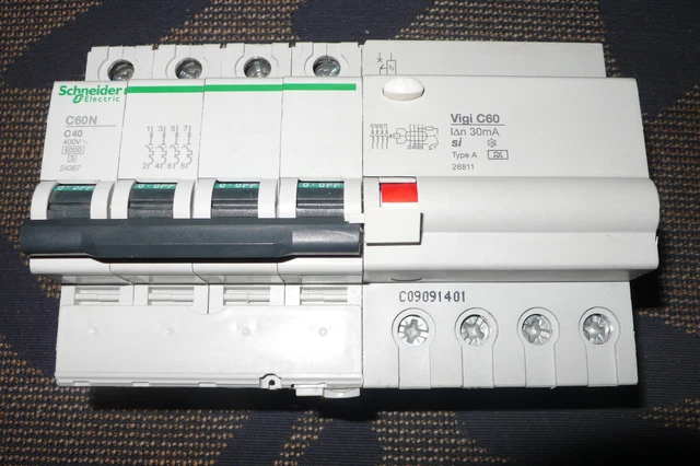 Disgiuntore Differenziale Schneider Electric 125A 30mA AC 4 Poli - A9N18377 A9N18542