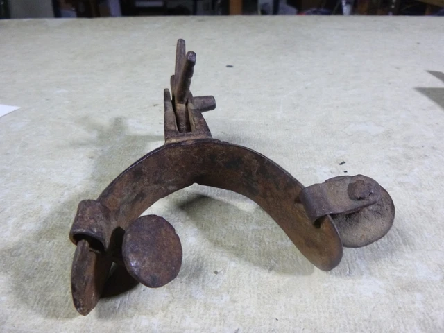 Antique Cast Iron Western Cowboy  Hand Forged Spur 6 Point Rowel Old West 1800'S 3