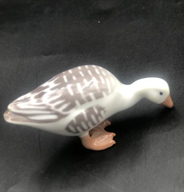 Vintage Bing & Grondahl B&G Goose Duck Bird #1902 Porcelain Figurine Denmark- C2