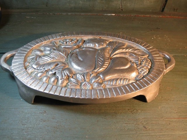Dessous De Plat Ancien En Aluminium - Objet De Cuisine Vintage, Années 1920-1949