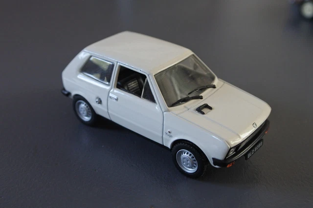 Zastava Yugo  Ixo 1/43. 2
