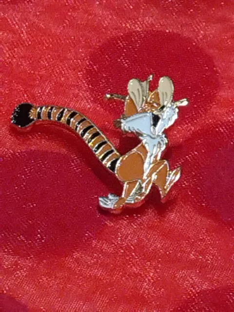 Pins Pin's Lapel Pin Badge Collection Vintage Mascotte De L'oise 2