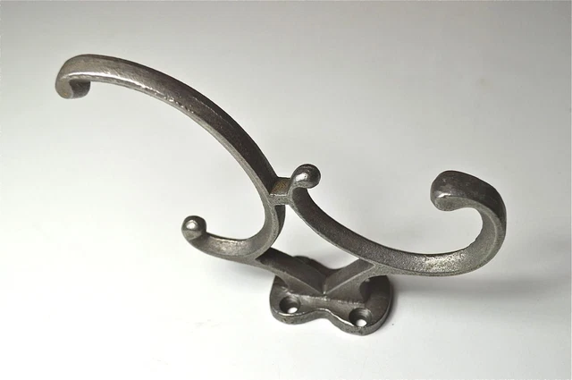 A Lovely Antique Style Cast Iron Double Coat Hook Coathook Hanger Cr4