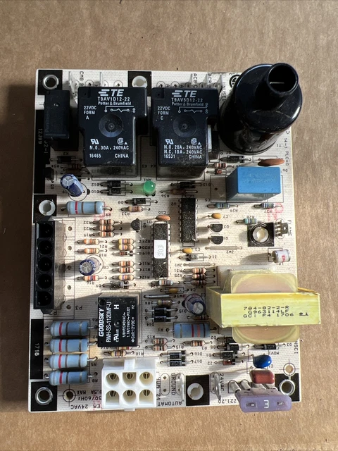 Honeywell 1097-83-505A Furnace Spark Control Circuit Board, Used