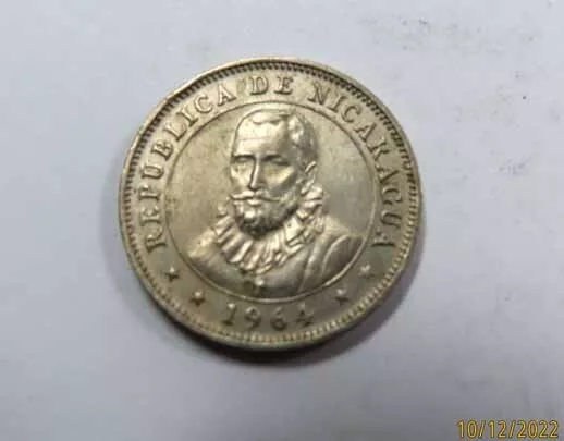 Nicaragua 10 Centavo 1964 coin Mountains with Sun behind SCARCE Nice Condition