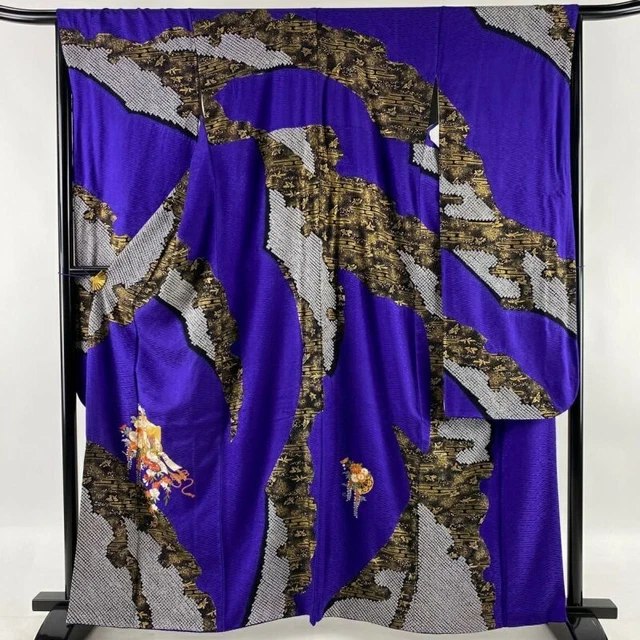 Woman Japanese Kimono Furisode Silk Goshoguruma Flower Gold Thread Foil Purple