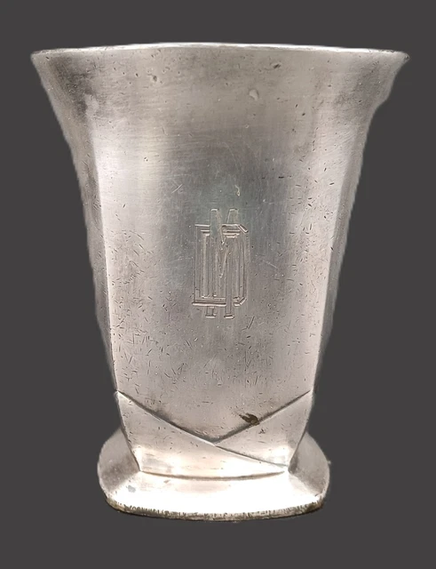 CHRISTOFLE : Timbale en métal argenté, modèle filet, H. 7 cm. On joint