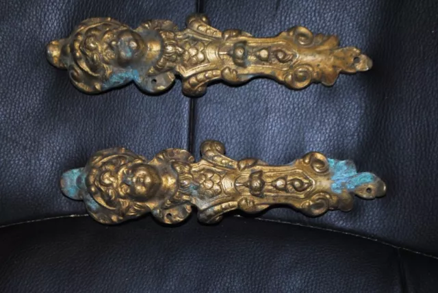 Vintage vintage pair of overlays from antique furniture.Metal bronze .Original.