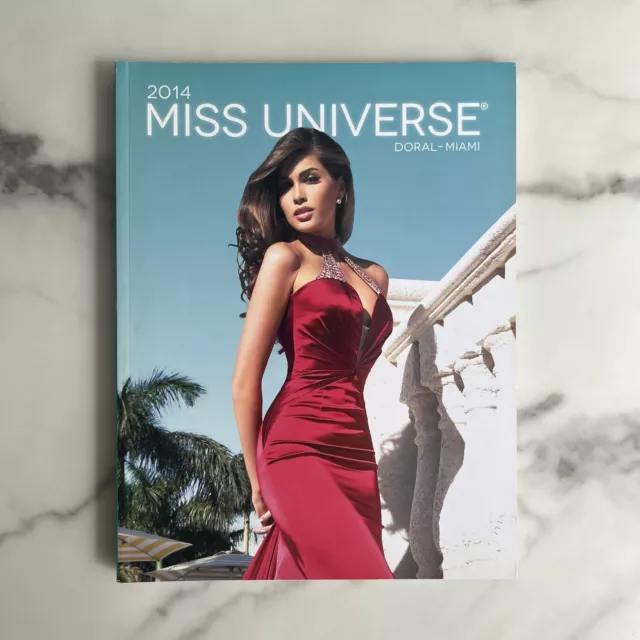 Jennifer Hawkins 8 Myer Shop Catalogs Australian Miss Universe as pictured