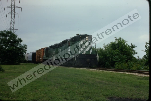 Original Slide Burlington Northern BN 6174 EMD SD9 Peru ILL 6-17-80