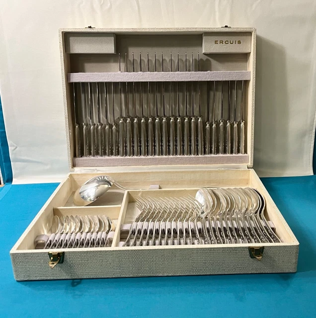 Ménagère Ancienne 56 Pièces En Métal Argenté Erucis - Modèle Valancay, Style Classique