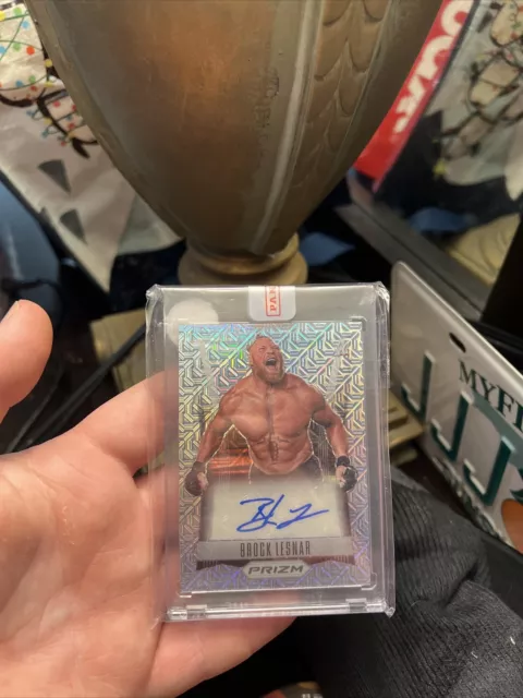 2023 Prizm WWE Throwback Signatures BROCK LESNAR /25 Mojo Auto SSP #TB-BLS