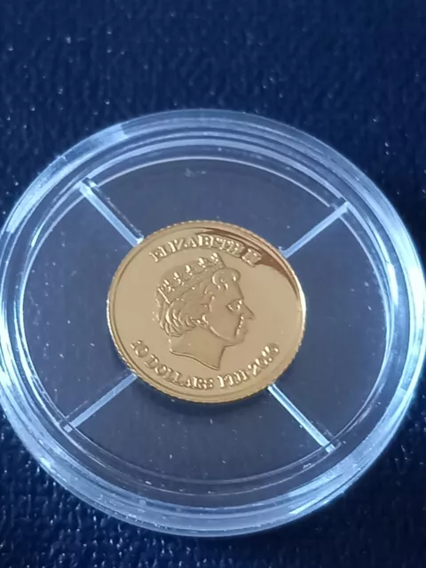 Rare - Pièce en Or de 10 dollars de 2010 - Élisabeth II et Toutankhamon.