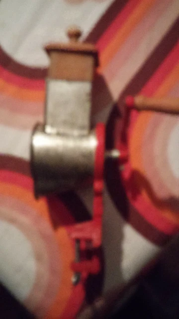 Antiguo Rallador Pan Vintage Elma 1430B Hierro Fundido Y Madera Buen Estado 2