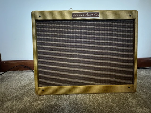 Victoria 20112 Boutique Guitar Valve Amplifier - Tweed Narrow Panel Deluxe