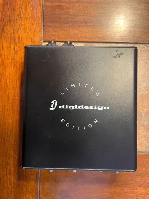 Digidesign Mbox 2 Mini Limited Edition (Black) Digidesign Mbox 2 Mini Limited Edition (Black)